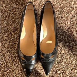 Black kitten heel pumps size 8.5